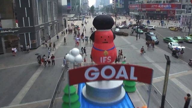 "The City Runway" with Sticky Monster Lab смотреть онлайн