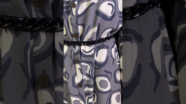 Платье-рубашка из 100% вискозы от бренда Merselis смотреть онлайн