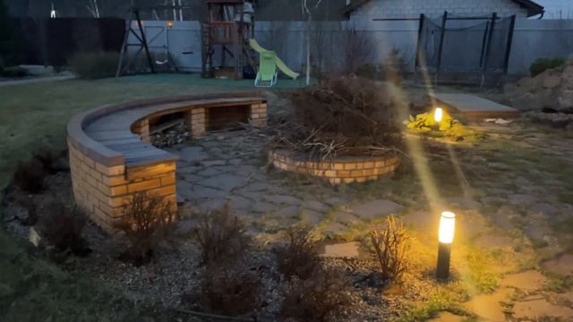 Прогулка по САДУ. Много дел переделано, а вечером приятно просто пройтись. Как же хо-ро-шо на даче! смотреть онлайн