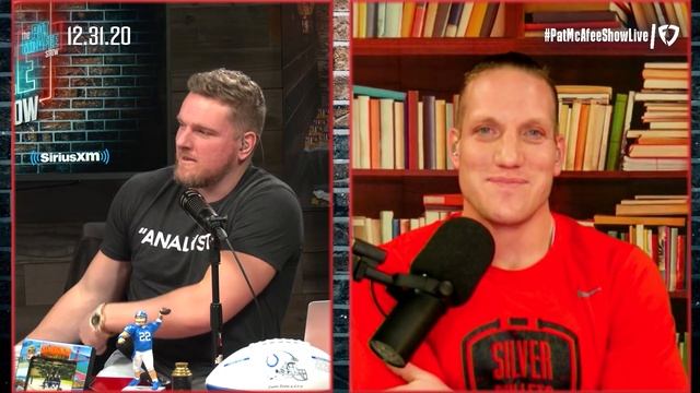 Pat McAfee & AJ Hawk React To "Can AJ Hawk Handle INSANE Military Training" смотреть онлайн