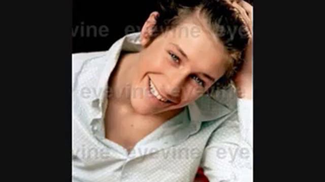 Jean-Baptiste Maunier смотреть онлайн