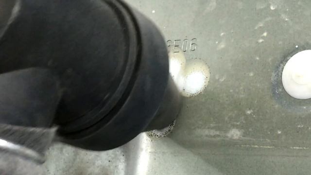 ПЕСКОСТРУЙ для гаража и слабого компрессора за 30 рублей! смотреть онлайн