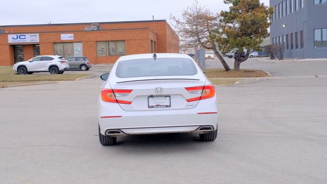 2021 White Honda Accord смотреть онлайн