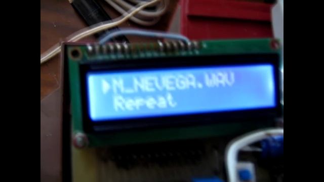 Самодельный Wave Плеер на SD карточках (SD Card Music Player) PIC18F452 смотреть онлайн
