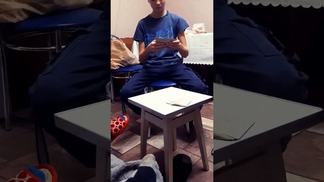 Лёха как всегда на позитиве учится играть в карты он красавчик???????????????????❤❤❤❤??????????? смотреть онлайн