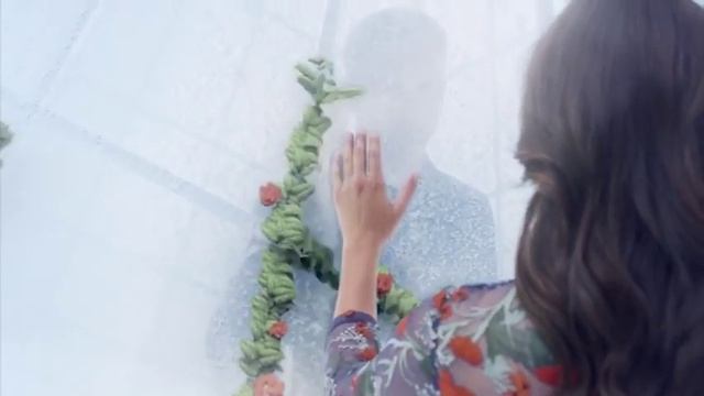 «Зимний букет»׃ Алена Ахмадуллина для Faberlic смотреть онлайн