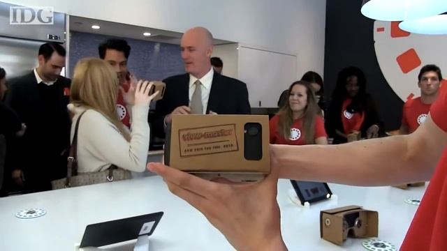 View-Master Gets Digital Update With Virtual Reality смотреть онлайн