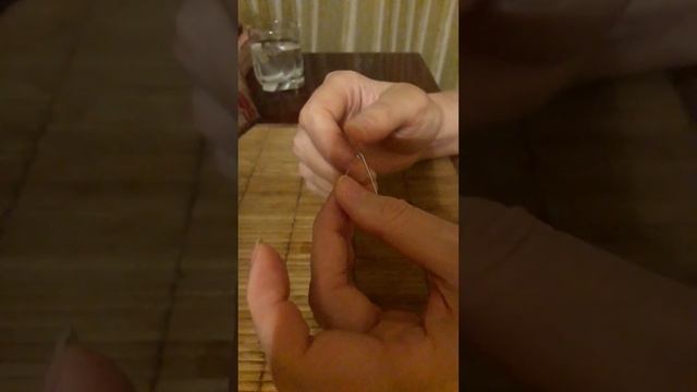 Делаем оберег-защиту булавку с заговором от сглаза, порчи и злых людей. смотреть онлайн