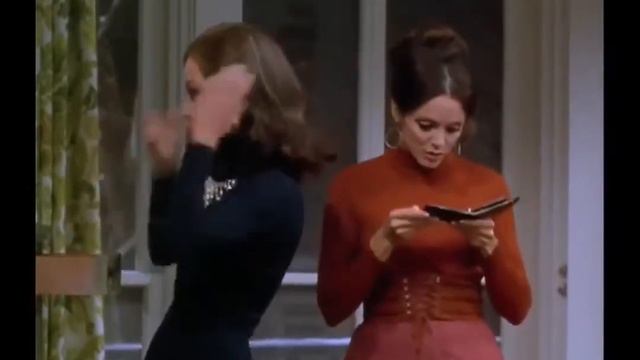 The Mary Tyler Moore Show S2E24 His Two Right Arms (March 4, 1972)
