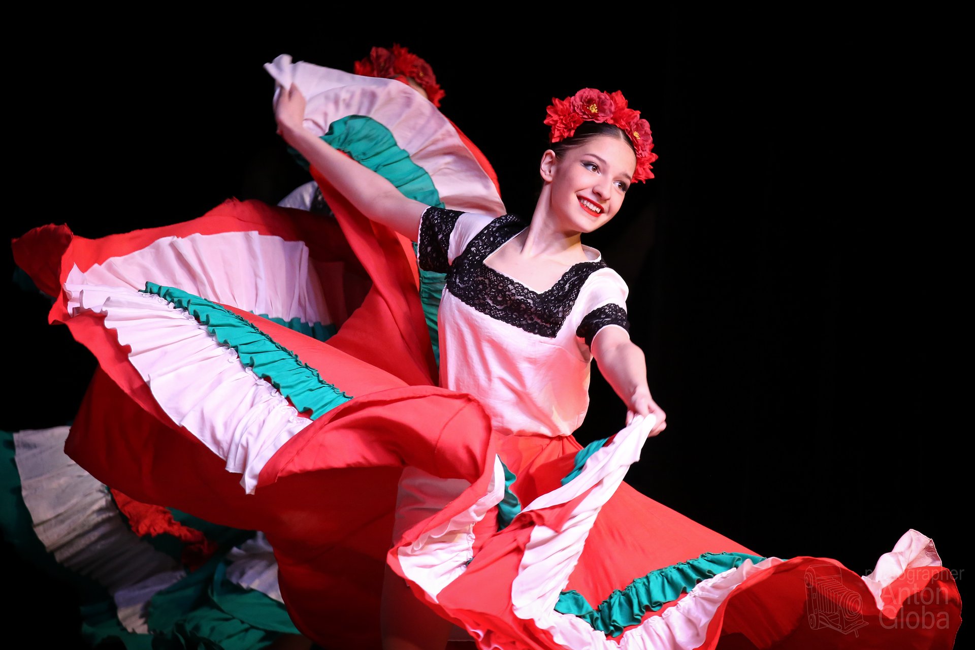 "Мексиканский танец", студия "Карусель". "Mexican dance", studio "Carousel". смотреть онлайн