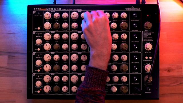 Hurt (Trent Reznor) - Ambient Synthesizer Music feat. Vermona Perfourmer Mk2 смотреть онлайн