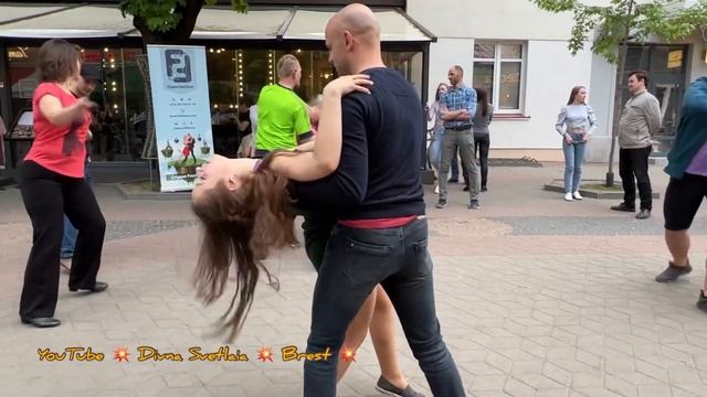 HD. Зук в исполнении Face2face! Zuk dance for you! In return for a subscription, likes, comments! смотреть онлайн