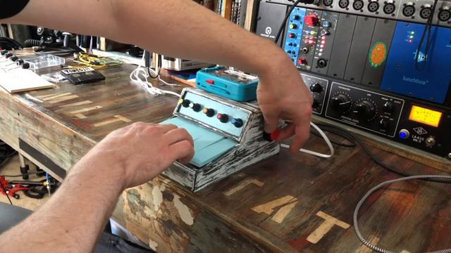 Cassette Player Piano Mod–MK1 Short Sample смотреть онлайн