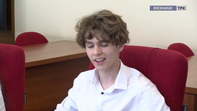 Владимир Киселёв и Ольга Хохлова встретились с призёрами XXII молодёжных Дельфийских игр России. смотреть онлайн