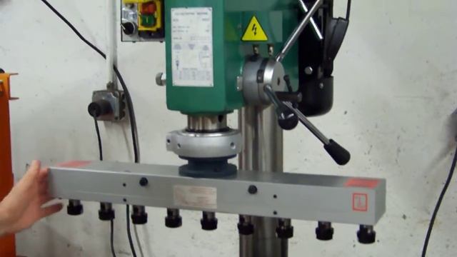 EXAMPLE - Loose Quill on Drill Press with Multi-Drill Gang Spindle Head - AutoDrill смотреть онлайн