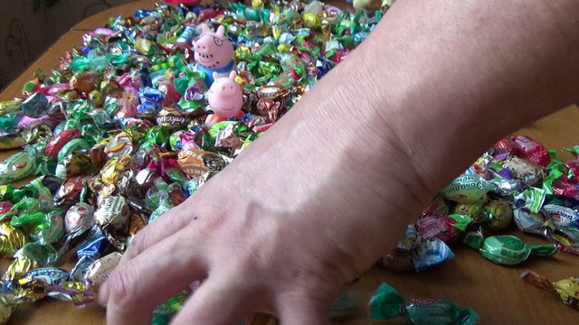 A lot of candy 2017