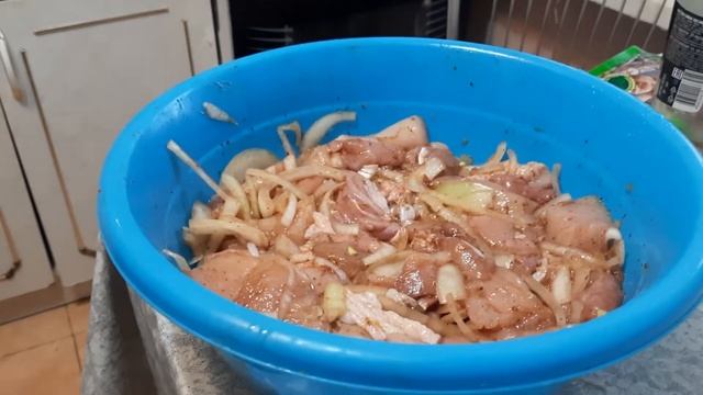 Шашлычки на шпажках смотреть онлайн