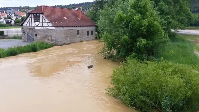 Hochwasser in Bad Neustadt a.d. Saale смотреть онлайн