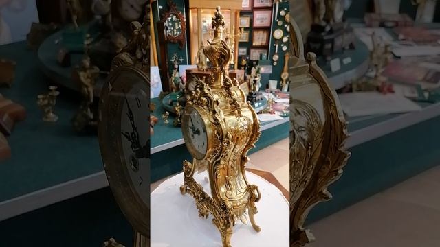 ТАК ВЫГЛЯДЯТ КАМИННЫЕ ЧАСЫ С БОЕМ "K.MOZER" Н1/1001 ПОСЛЕ 30 ЛЕТ ЭКСПЛУАТАЦИИ. РАЗМЕРЫ 48*24*12 см. смотреть онлайн