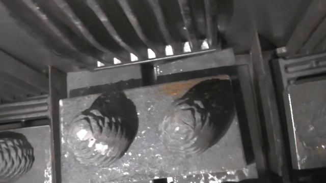 Правильная укладка камней и чугуна в бак для камней. Банная печь "РусСауна". Секреты банной печи. смотреть онлайн