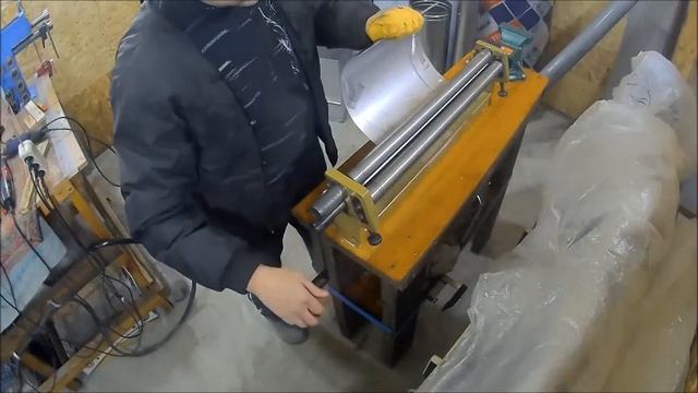 Накладка с врезкой для стабилизатора тяги под сендвич дымоход. смотреть онлайн