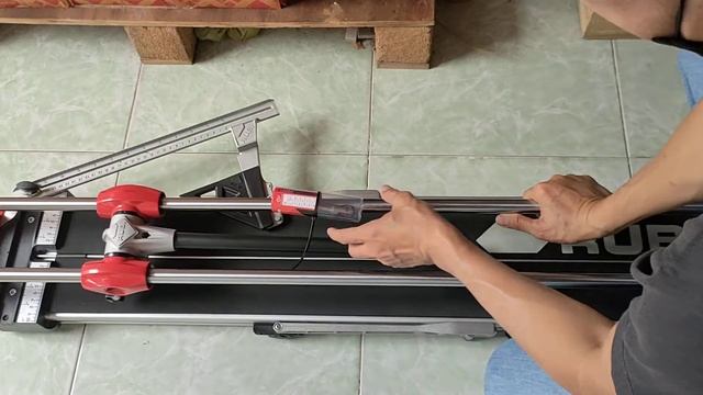 Bàn cắt gạch Rubi model HIT 1000 N chiều dài cắt 1m kèm lưỡi 22mm Extreme cực đỉnh смотреть онлайн