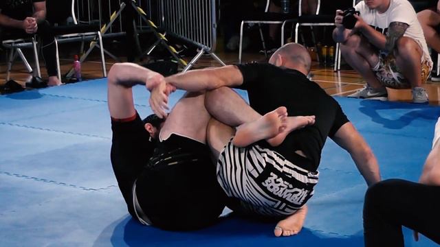 ACE Submission Grappling Fight 22 Lloyd Cooper V Kevin Webb смотреть онлайн