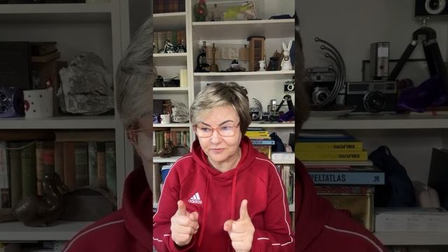 Тенденции 2024 года. Когда вовремя «соломку подстелить» смотреть онлайн