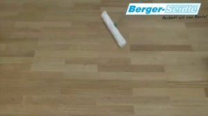 Средство по очистке паркета под лаком