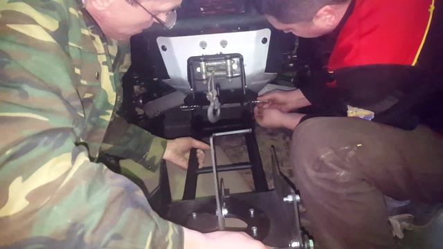 Установка отвала на BRP G2 смотреть онлайн