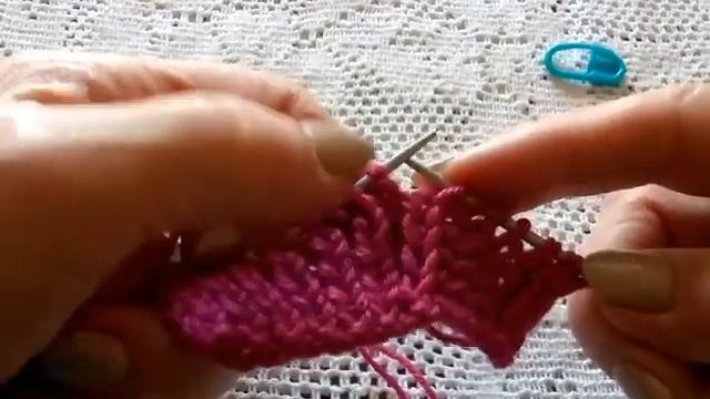 2 способа вязания спицами цельновязанной планки к кардигану без укороченных рядов. смотреть онлайн