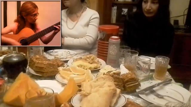 Моя бывшая ученица из музыкального училища отлично поёт и играет на гитаре. смотреть онлайн