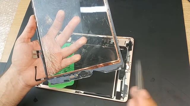 Ipad 7 Gen (A2197) / Замена тачскрина. Сели попой на Айпад смотреть онлайн