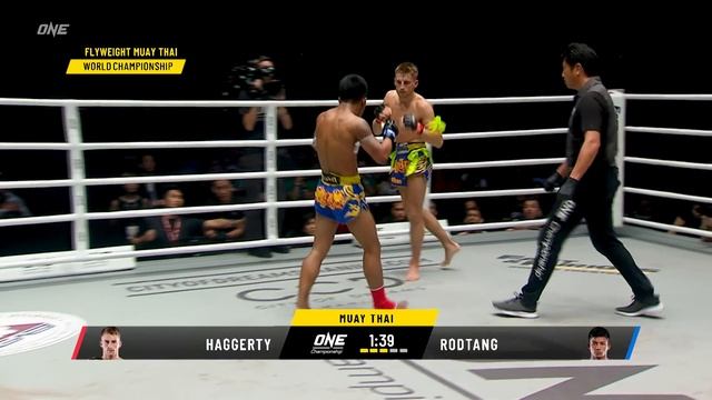 ICONIC Muay Thai Rivalry ?? Rodtang vs. Jonathan Haggerty I смотреть онлайн