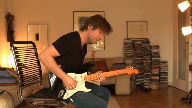 2001 Fender Custom Shop 1956 Stratocaster, relic смотреть онлайн
