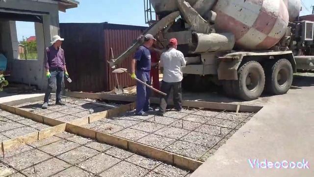 наша стройка ч. 3.заливаем въезд #нашастройка #гаражизгазобетона #хозблок #нашдом#бетон #кормоцех