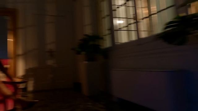 Inside Versace Home смотреть онлайн