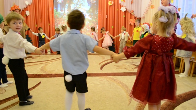 Праздник осени. Хоровод смотреть онлайн