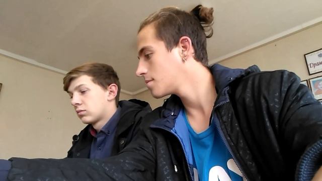 Почему вы нас выгоняете? Просто так! Су#а смотреть онлайн