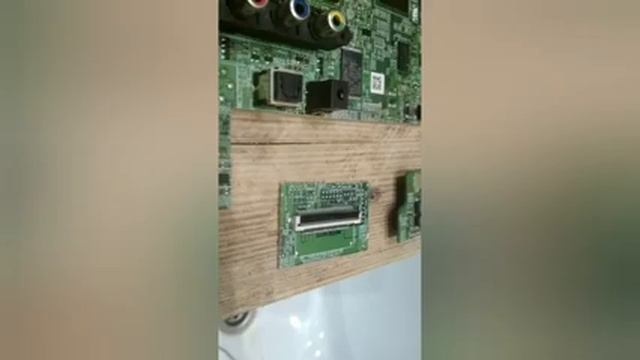 Замена матрицы на телевизоре#ремонт #сколько #коты #приколы #как #а4 #воспитание #коми #цена #дети смотреть онлайн