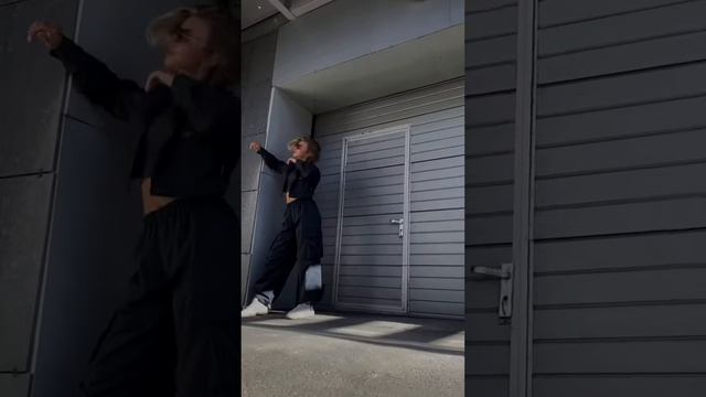 Новый образ на лето ?•Карго 2.0 4900₽•Бомбер 2.0Ворот и манжеты по типу рубашки.4000₽ смотреть онлайн