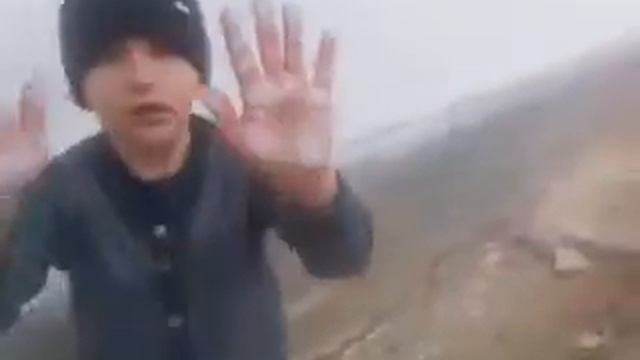 Что сделать чтобы руки не скользили на турнике)))))(((((( смотреть онлайн