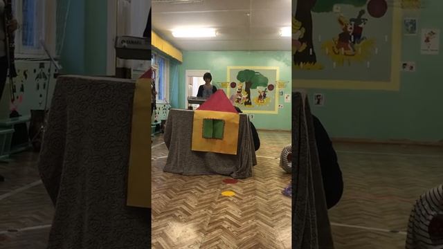 Музыкальное занятие «Очень дружно мы играли,инструменты узнавали!» для детей младшей группы смотреть онлайн