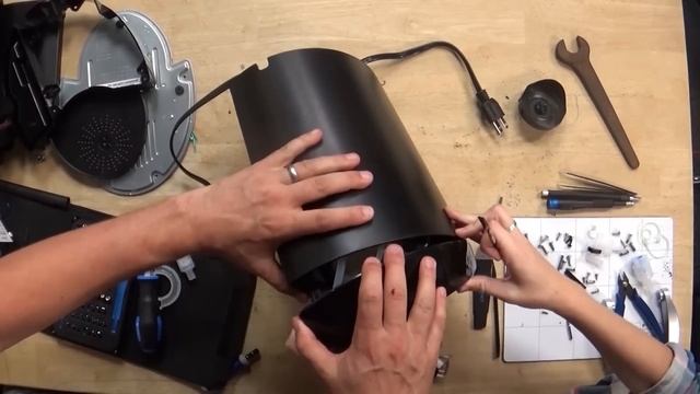 Kelsea and Kyle Learn How Easy it is to Take Apart a Keurig K55 (Hint: It's Very Difficult) смотреть онлайн