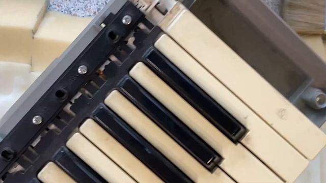 Yamaha E303 Ремонт Обслуживание Разборка Профилактика Чистка A look inside смотреть онлайн