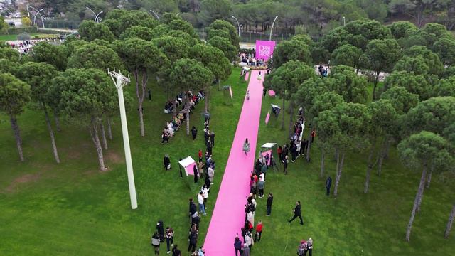 Dosso Dossi Fashion Show 2Oth Anniversary Runway смотреть онлайн