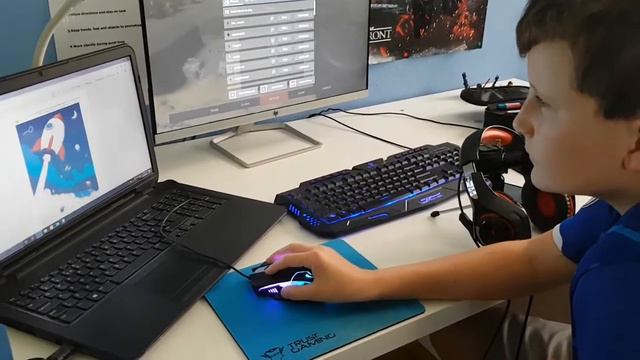 CleverBooks Engineering and Space : Augmented Reality STEM Learning in classroom education смотреть онлайн