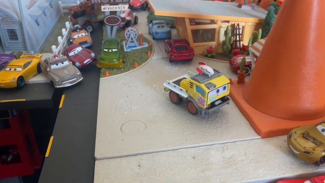 Disney Cars Mattel custom Lightyear Pizza Planet Truck! смотреть онлайн