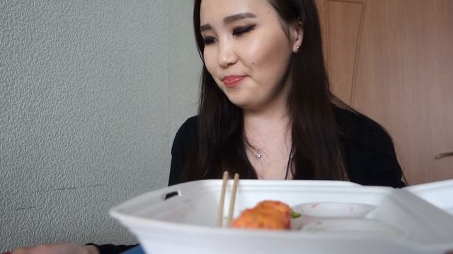 МУКБАНК / РОЛЛЫ КАНАГАВА, КЕКС / БЕЛЫЕ НОЧИ В ПИТЕРЕ. смотреть онлайн