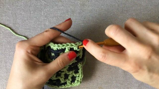 Квадратный орнамент "Восточный". Вязание крючком/Mosaic crochet смотреть онлайн